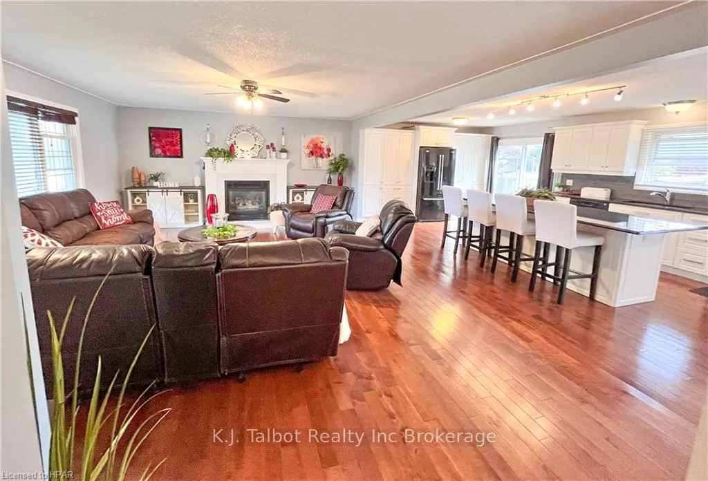 Photo 10 of 263 Eldon Street, Goderich, Goderich (Town) — HOMEH