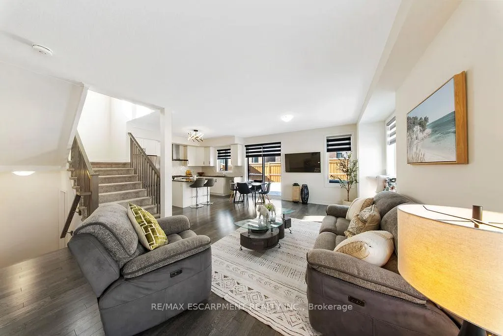 Photo 9 of 175 Blackbird Way, Hamilton, Mount Hope — HOMEH