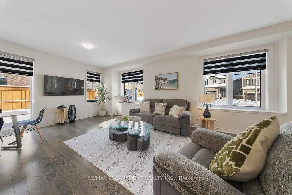 Photo 10 of 175 Blackbird Way, Hamilton, Mount Hope — HOMEH