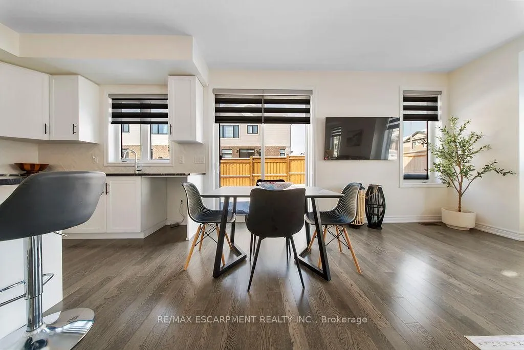 Photo 13 of 175 Blackbird Way, Hamilton, Mount Hope — HOMEH