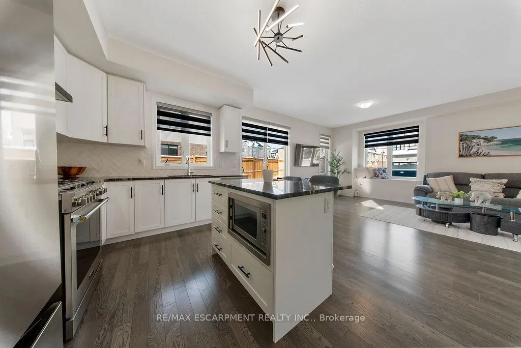 Photo 17 of 175 Blackbird Way, Hamilton, Mount Hope — HOMEH