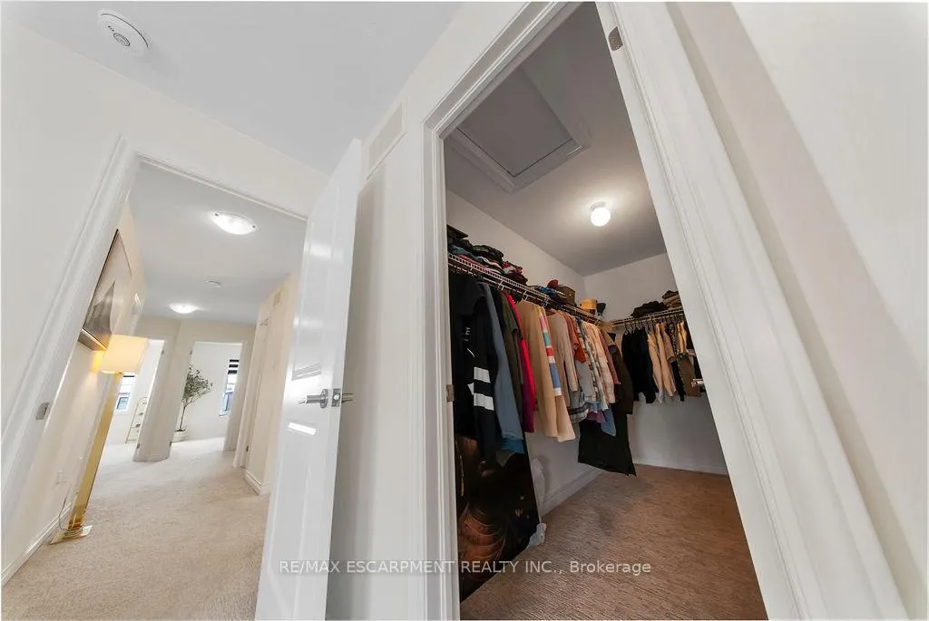 Photo 21 of 175 Blackbird Way, Hamilton, Mount Hope — HOMEH
