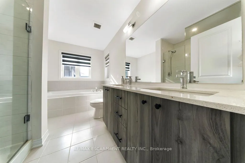 Photo 23 of 175 Blackbird Way, Hamilton, Mount Hope — HOMEH