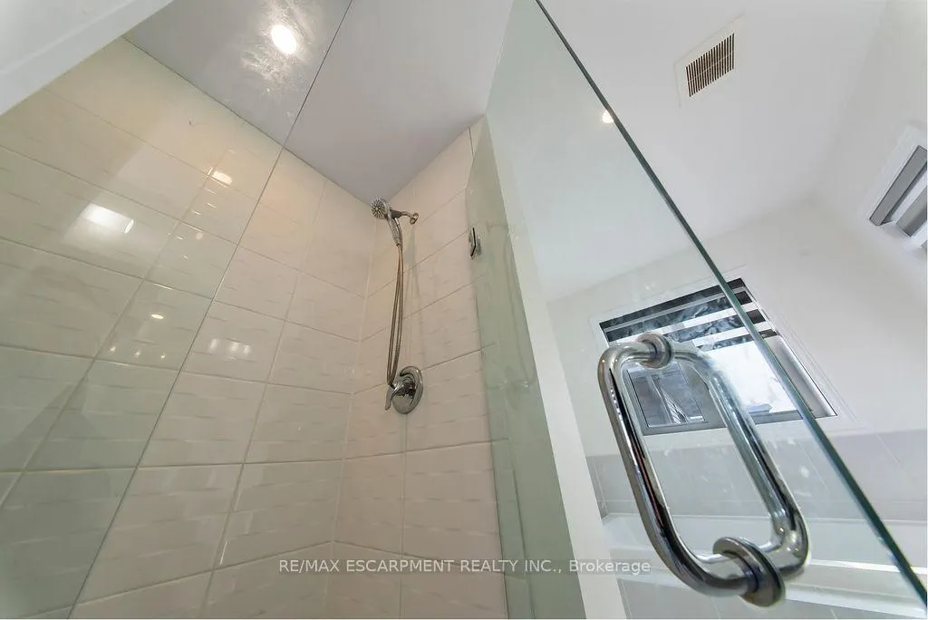Photo 24 of 175 Blackbird Way, Hamilton, Mount Hope — HOMEH