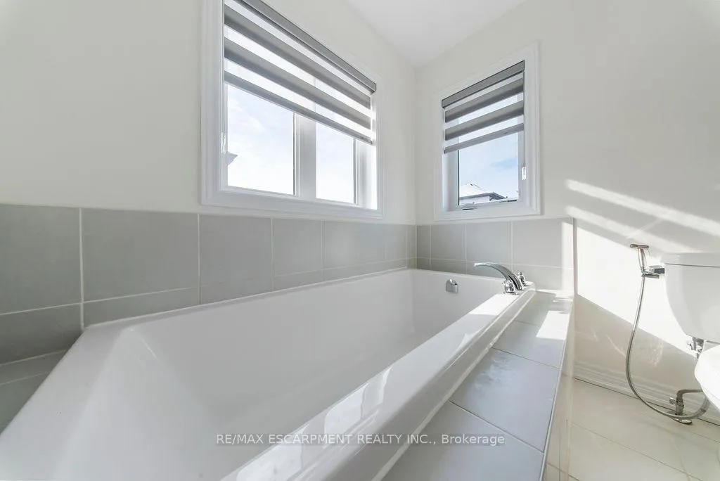 Photo 25 of 175 Blackbird Way, Hamilton, Mount Hope — HOMEH