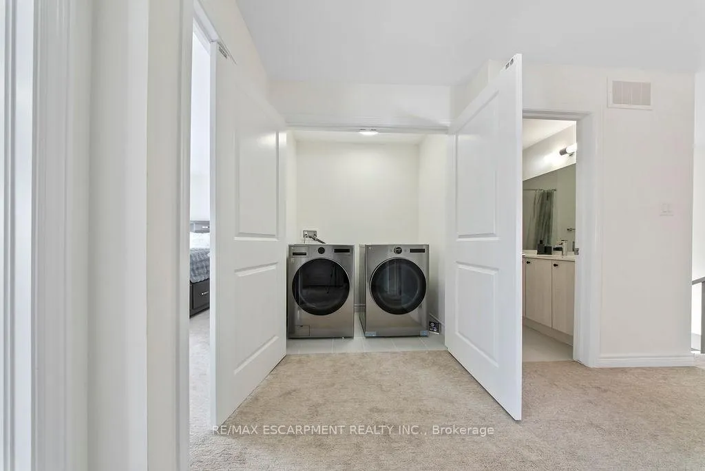 Photo 32 of 175 Blackbird Way, Hamilton, Mount Hope — HOMEH