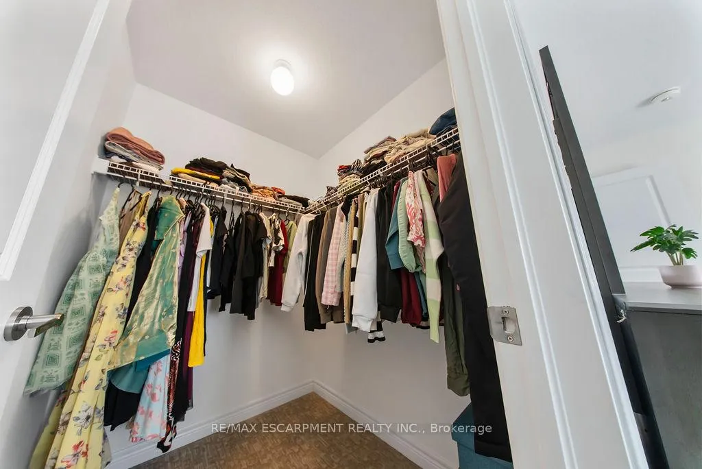 Photo 35 of 175 Blackbird Way, Hamilton, Mount Hope — HOMEH