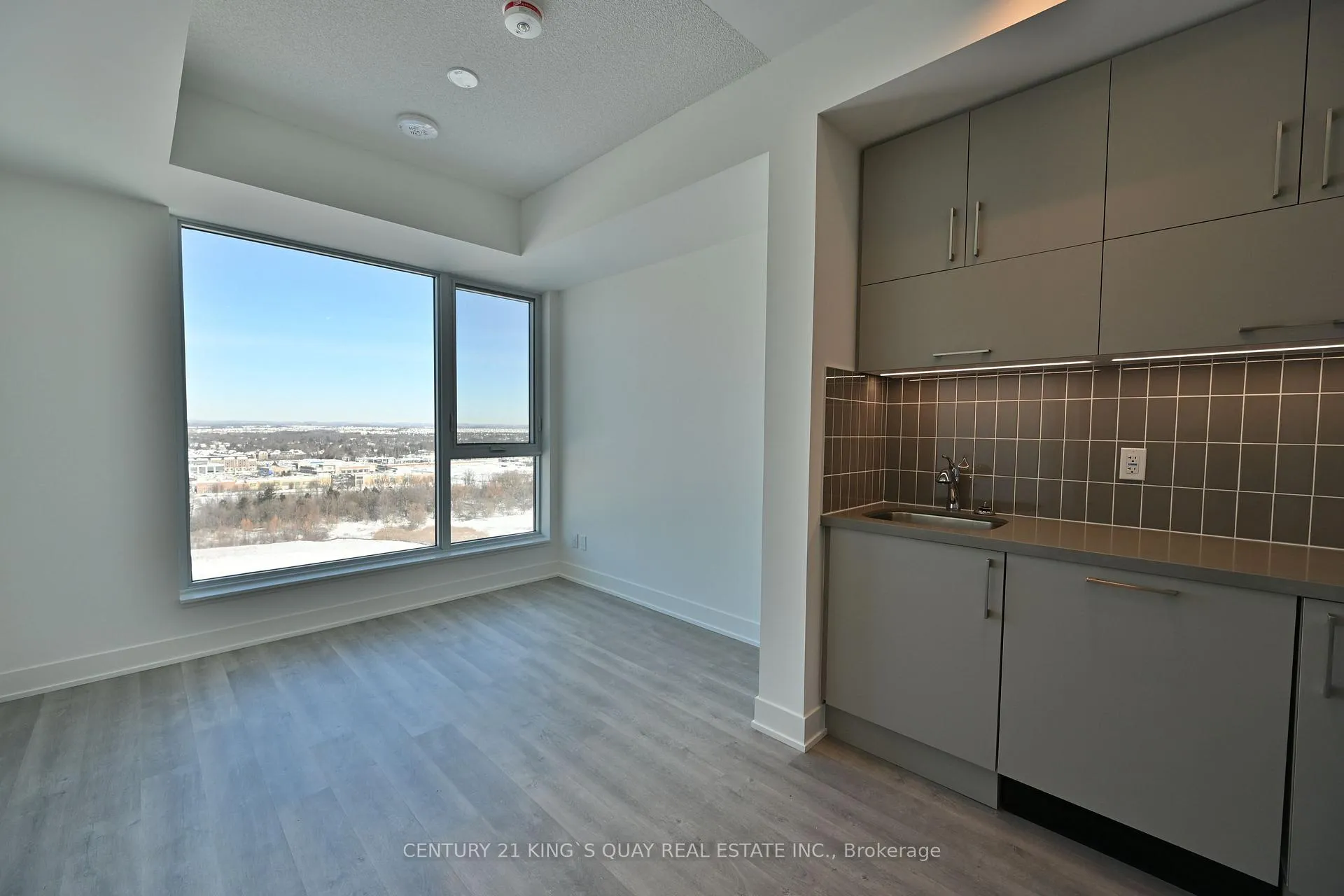 Photo 3 of Unit 1617, 56 Andre De Grasse Street, Markham, Unionville — HOMEH