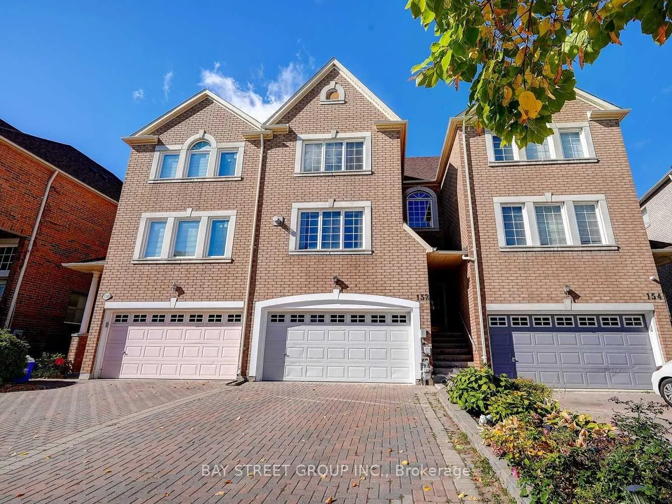 Photo 1 of 152 Leitchcroft Crescent, Markham, Commerce Valley — HOMEH