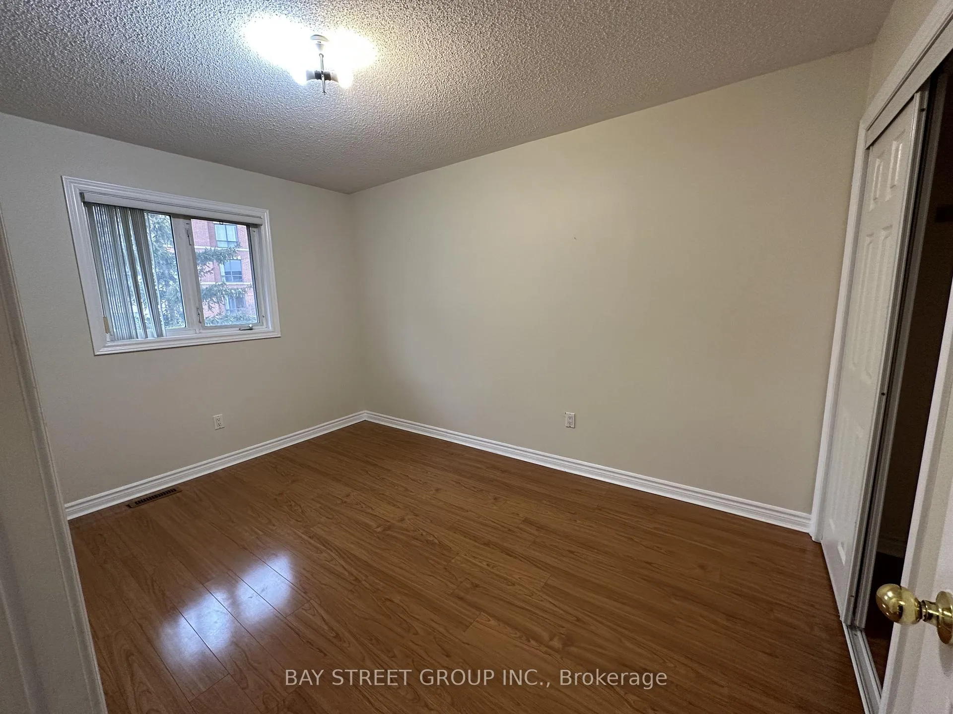 Photo 22 of 152 Leitchcroft Crescent, Markham, Commerce Valley — HOMEH