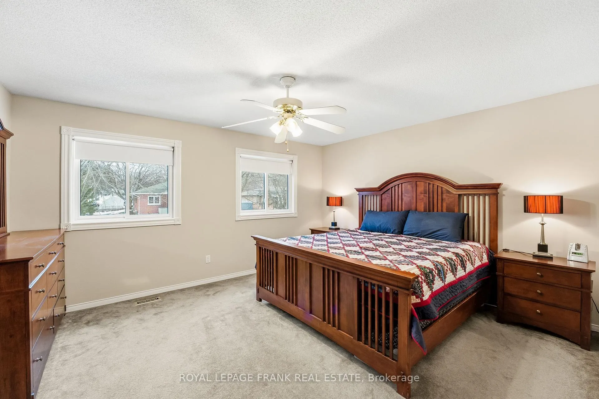 Photo 16 of 63 Farncomb Crescent, Clarington, Bowmanville — HOMEH
