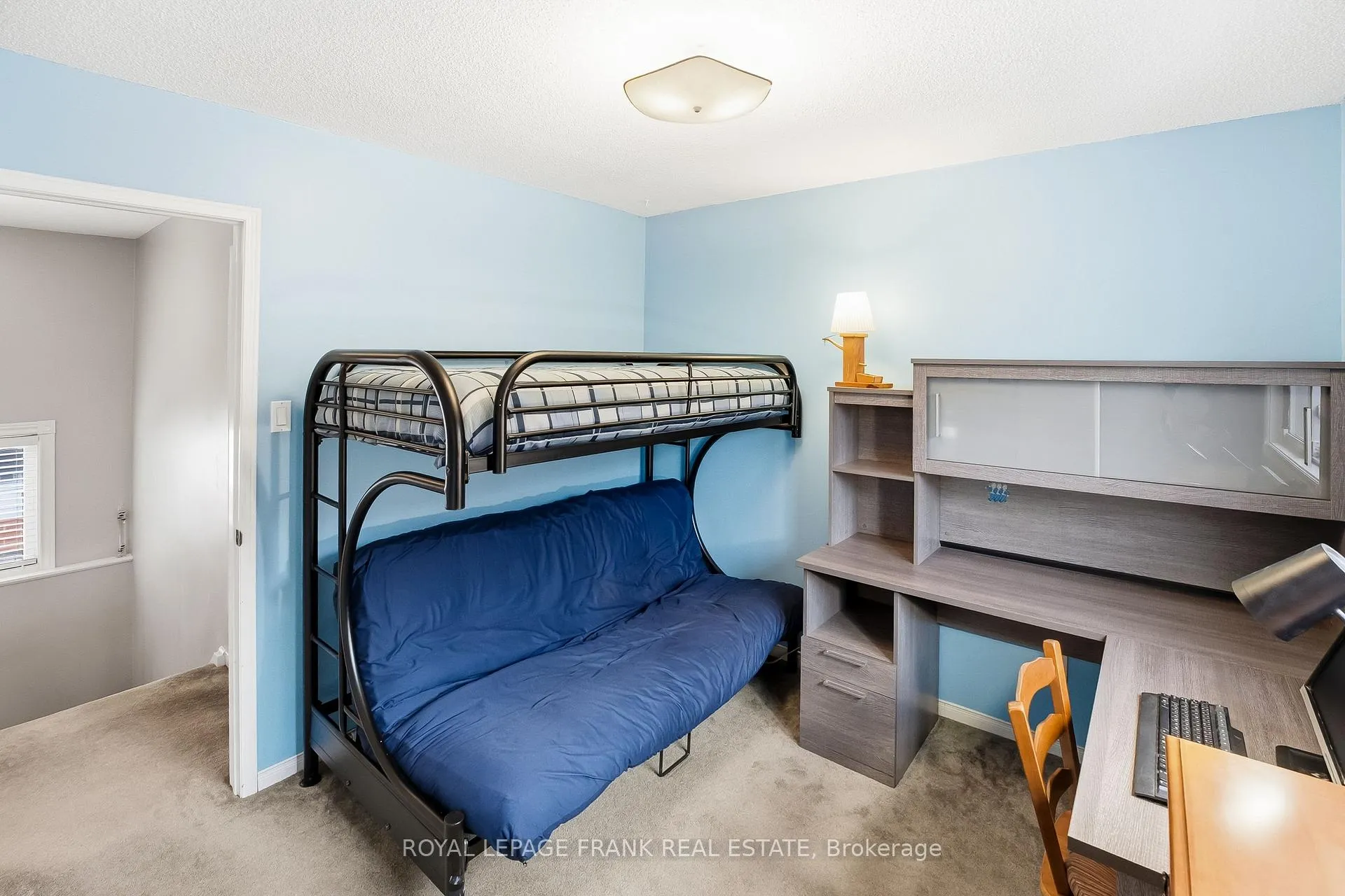 Photo 19 of 63 Farncomb Crescent, Clarington, Bowmanville — HOMEH