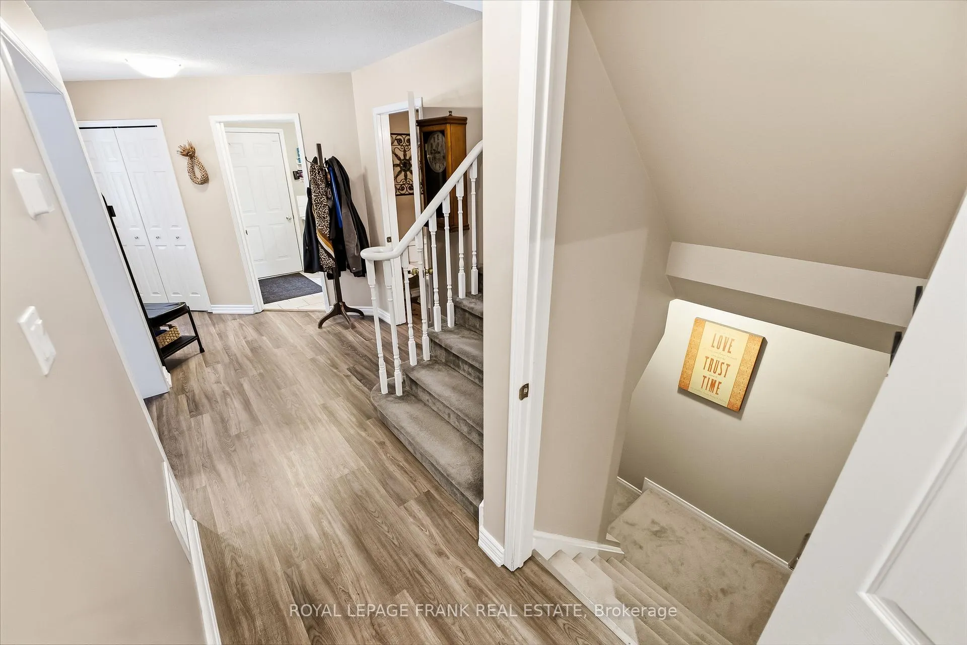 Photo 24 of 63 Farncomb Crescent, Clarington, Bowmanville — HOMEH