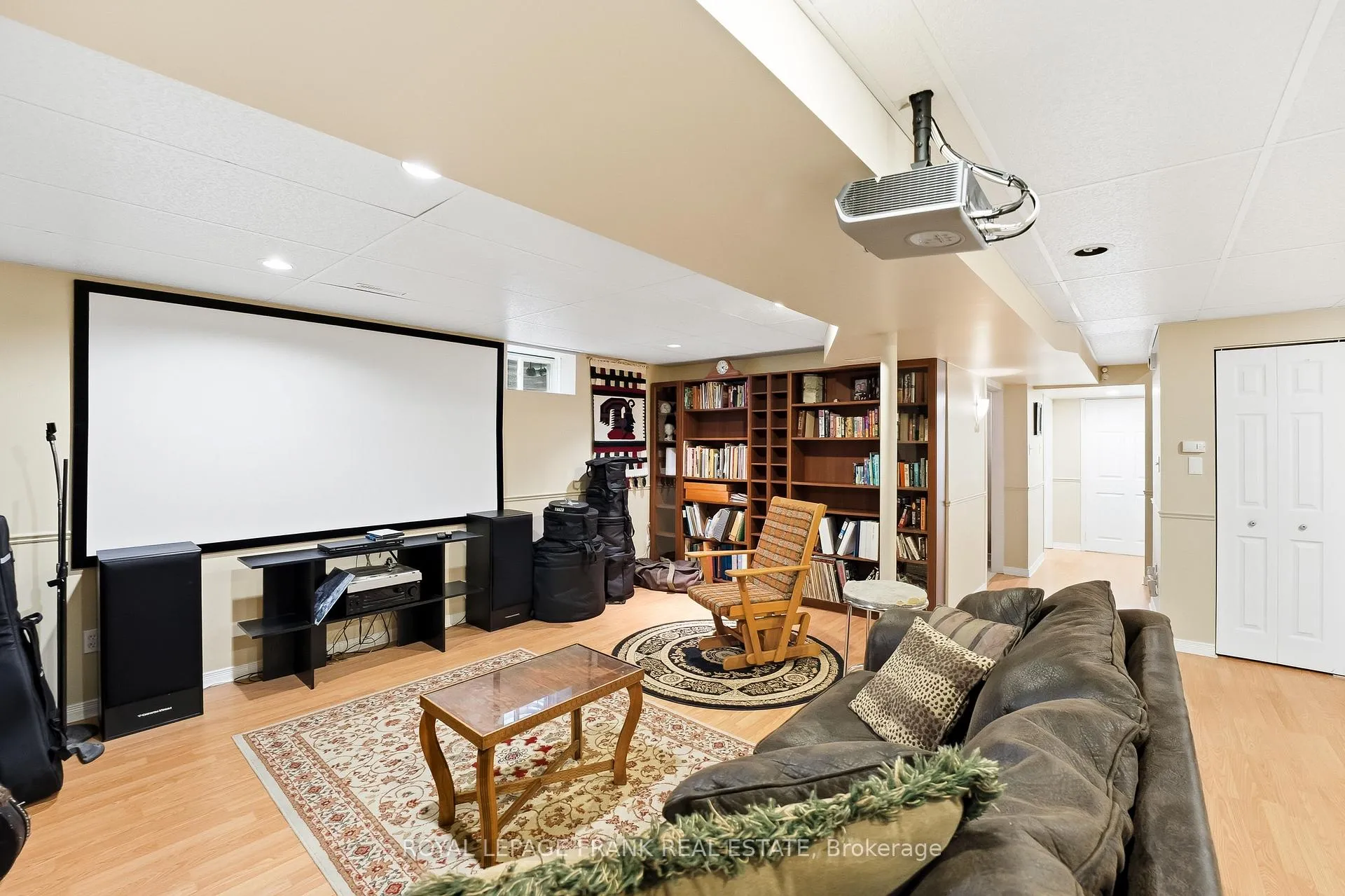 Photo 25 of 63 Farncomb Crescent, Clarington, Bowmanville — HOMEH