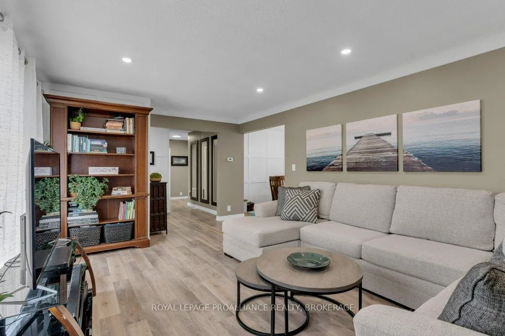 Photo 7 of 50 Princeton Place, Loyalist, Amherstview — HOMEH