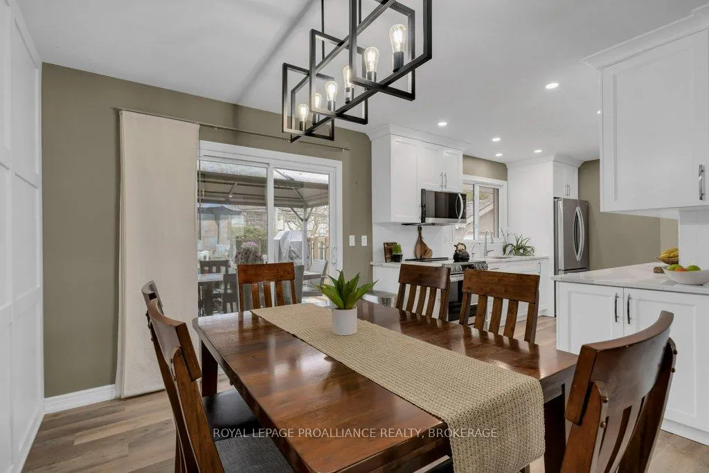 Photo 10 of 50 Princeton Place, Loyalist, Amherstview — HOMEH