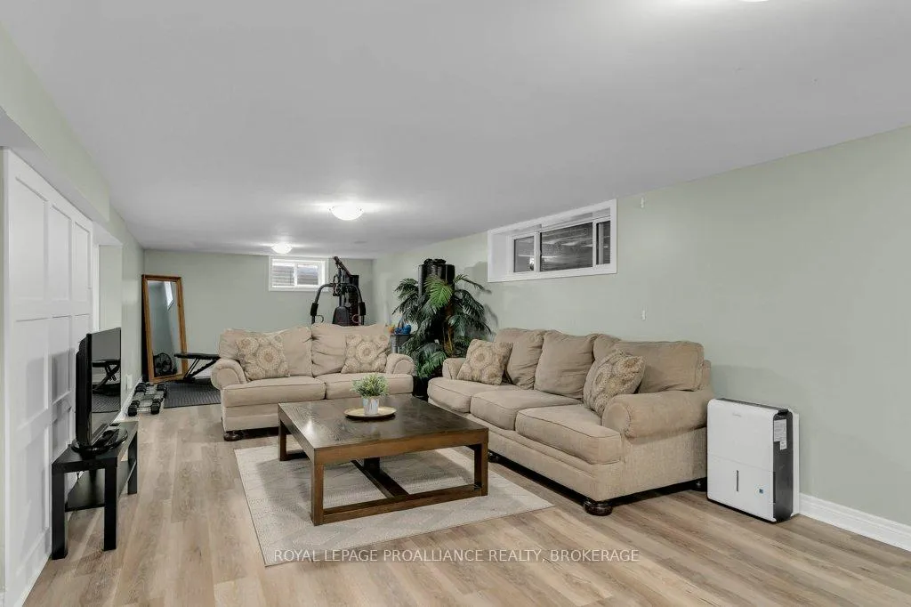 Photo 28 of 50 Princeton Place, Loyalist, Amherstview — HOMEH