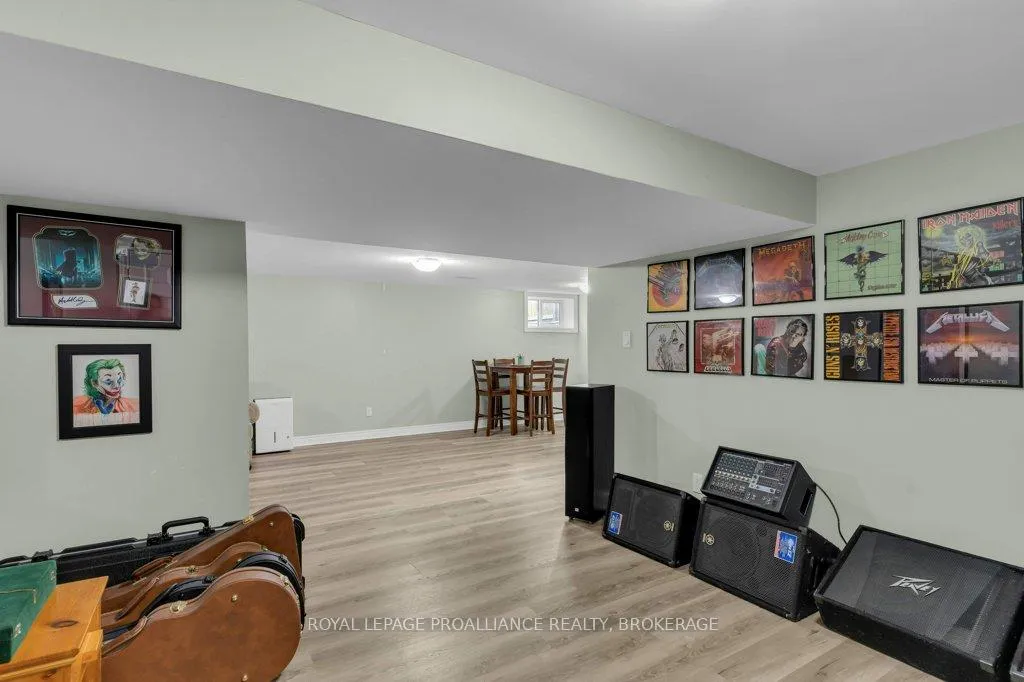 Photo 33 of 50 Princeton Place, Loyalist, Amherstview — HOMEH