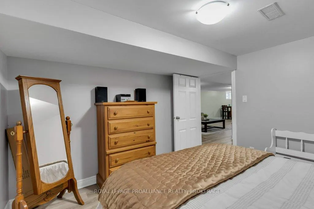 Photo 37 of 50 Princeton Place, Loyalist, Amherstview — HOMEH