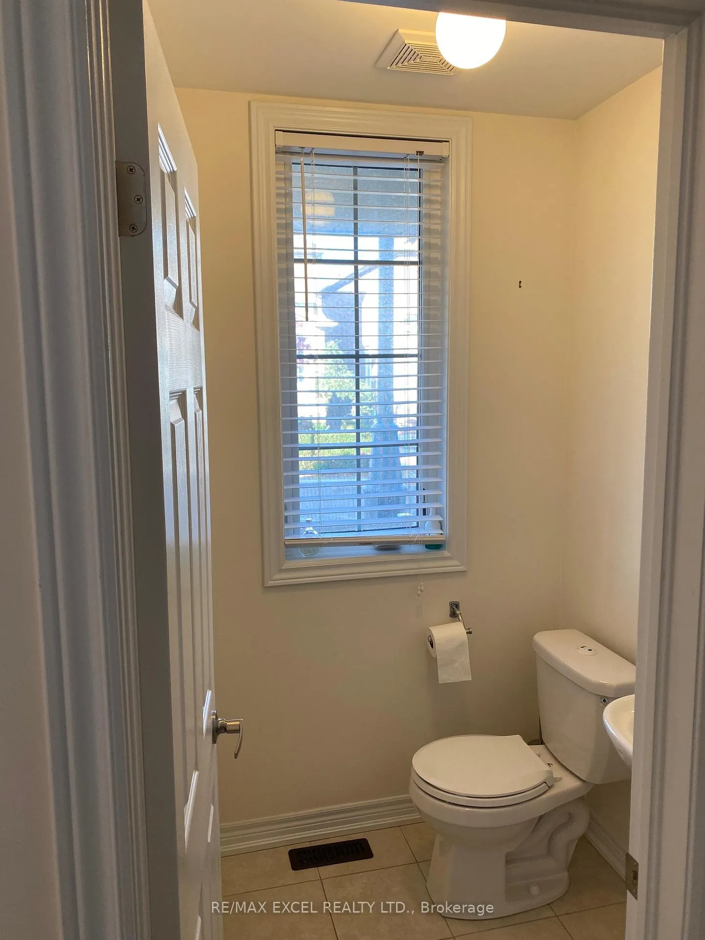 Photo 9 of 15 Duncan Road, Markham, Cornell — HOMEH