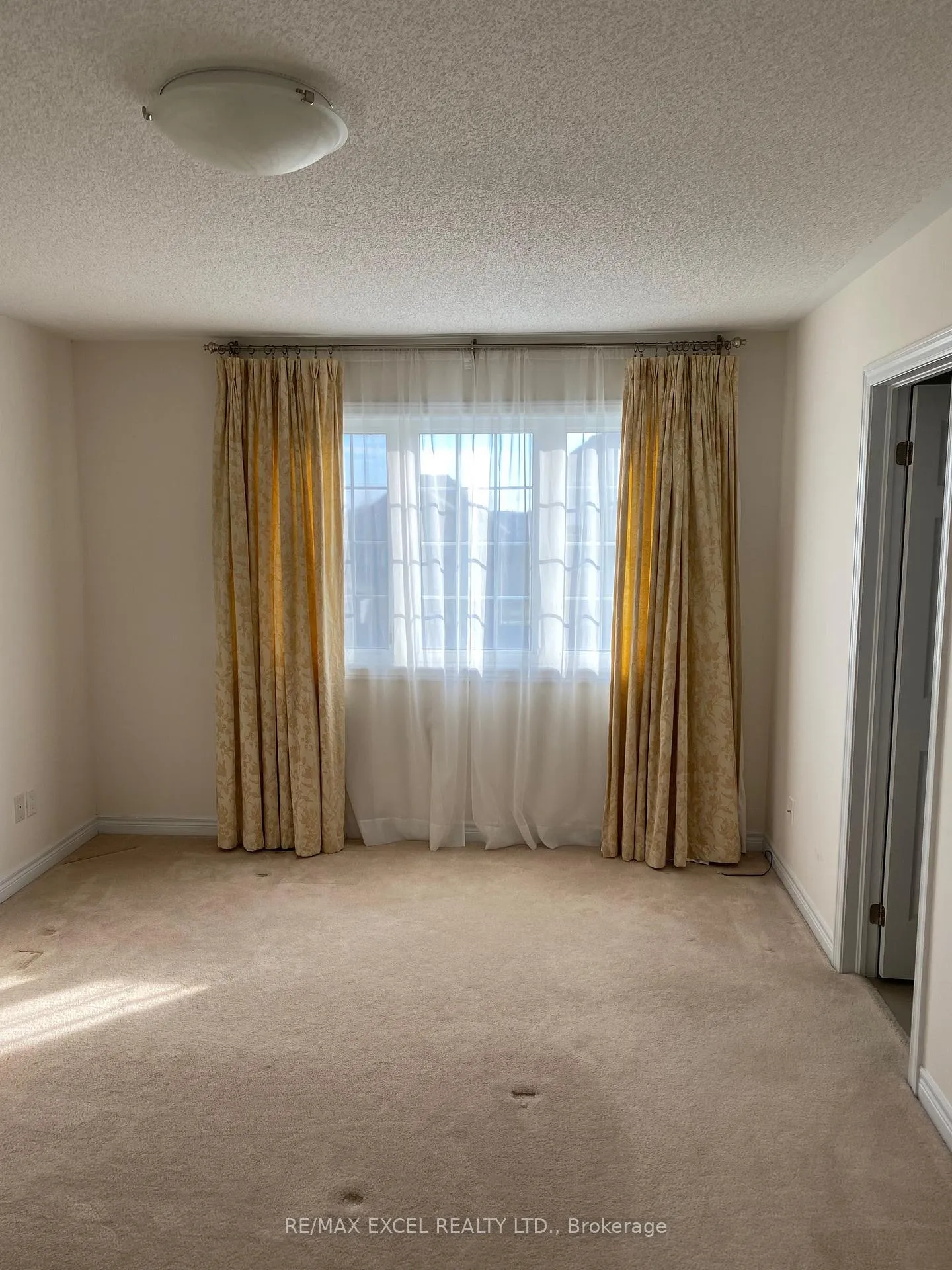 Photo 13 of 15 Duncan Road, Markham, Cornell — HOMEH
