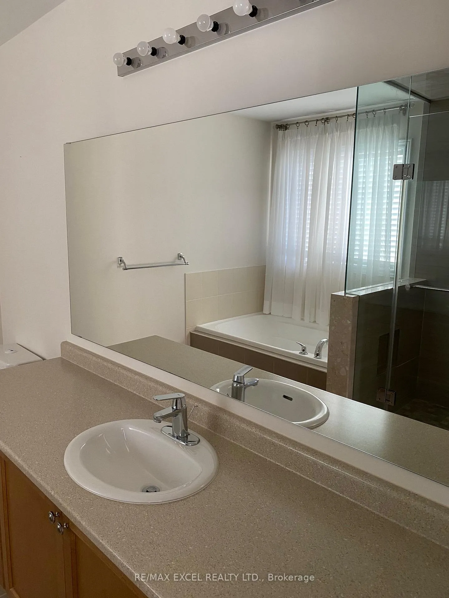 Photo 17 of 15 Duncan Road, Markham, Cornell — HOMEH