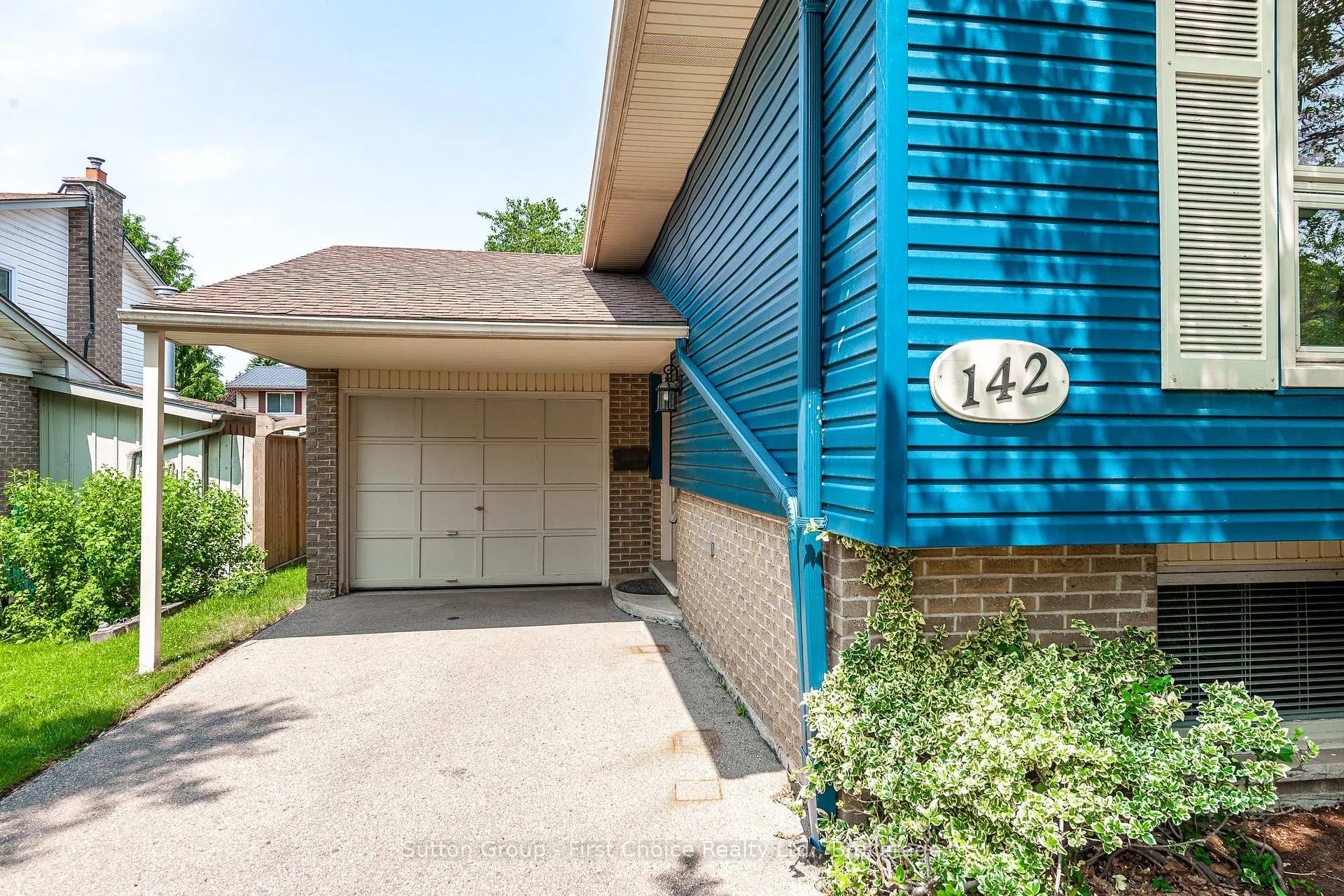 Photo 2 of 142 Kenner Crescent, Stratford — HOMEH