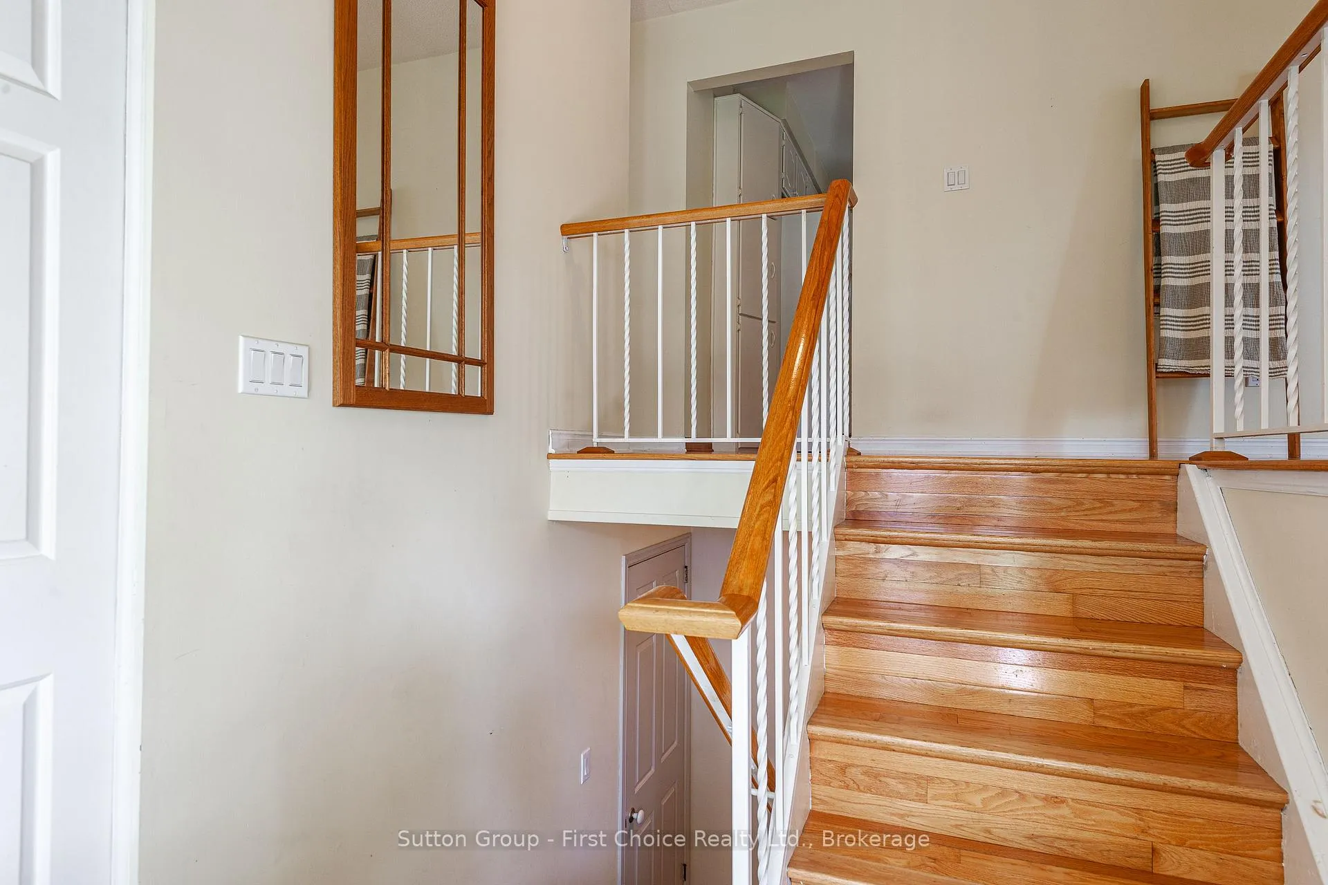 Photo 3 of 142 Kenner Crescent, Stratford — HOMEH