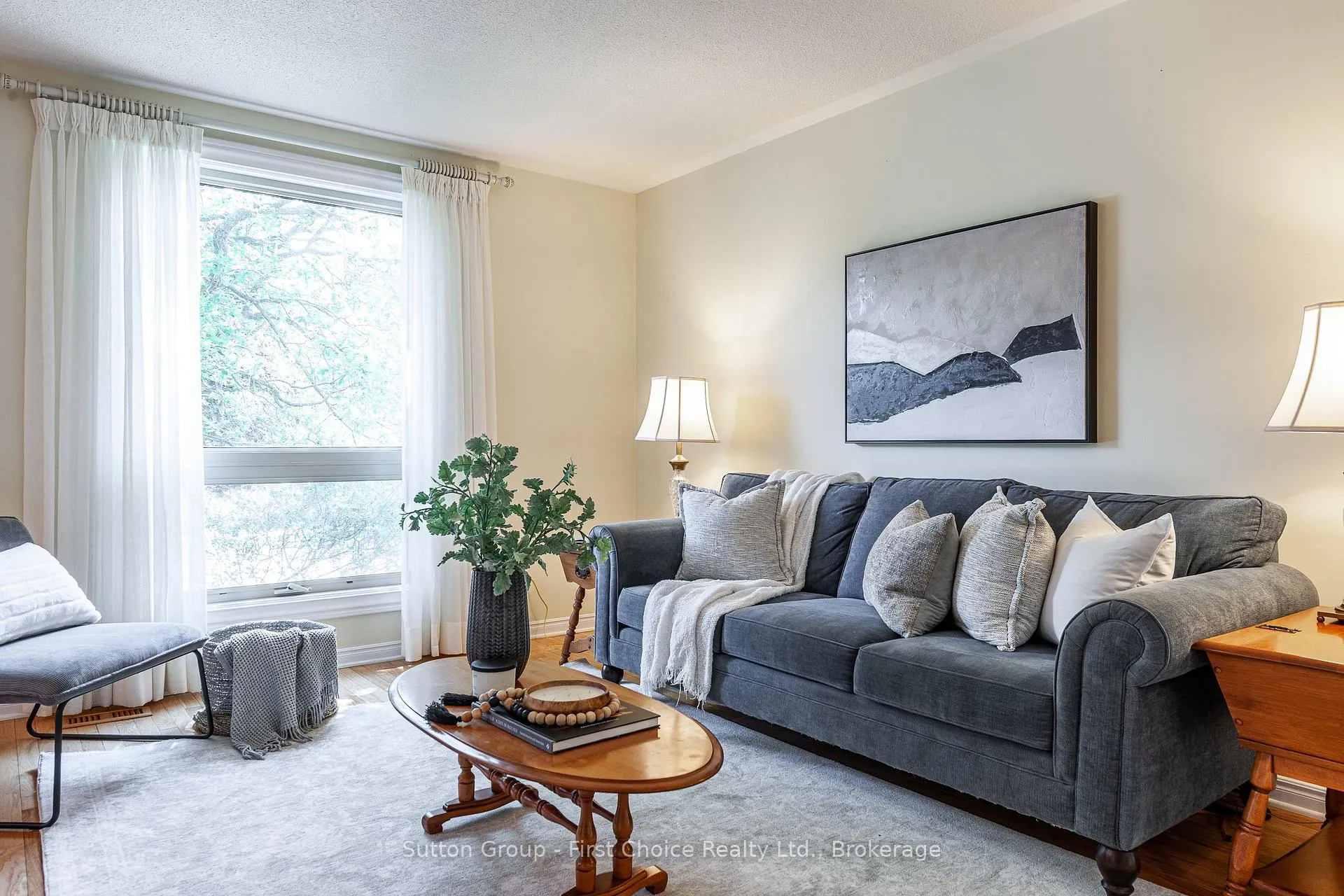 Photo 6 of 142 Kenner Crescent, Stratford — HOMEH