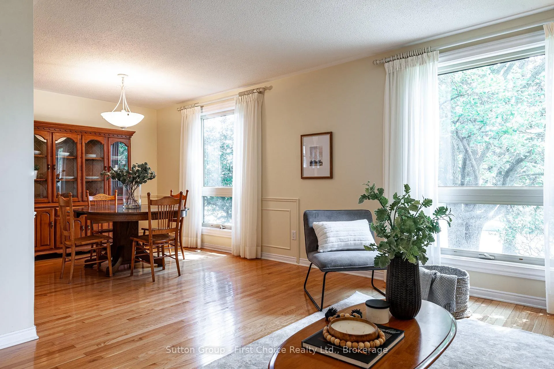 Photo 7 of 142 Kenner Crescent, Stratford — HOMEH