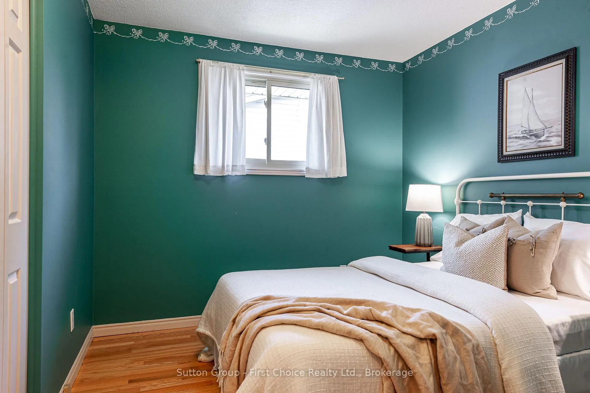 Photo 16 of 142 Kenner Crescent, Stratford — HOMEH