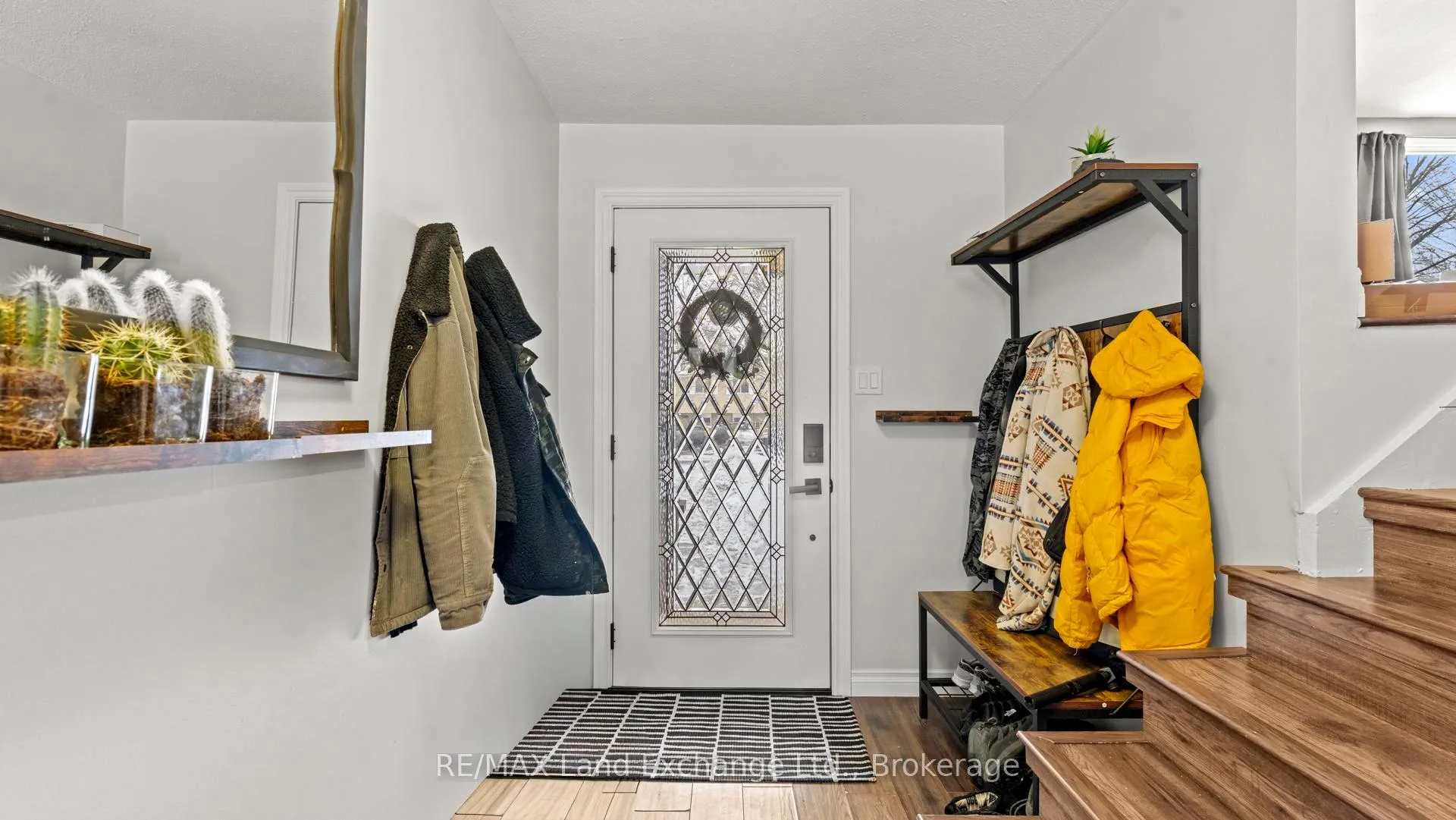 Photo 4 of 716 Palmateer Drive, Kincardine — HOMEH