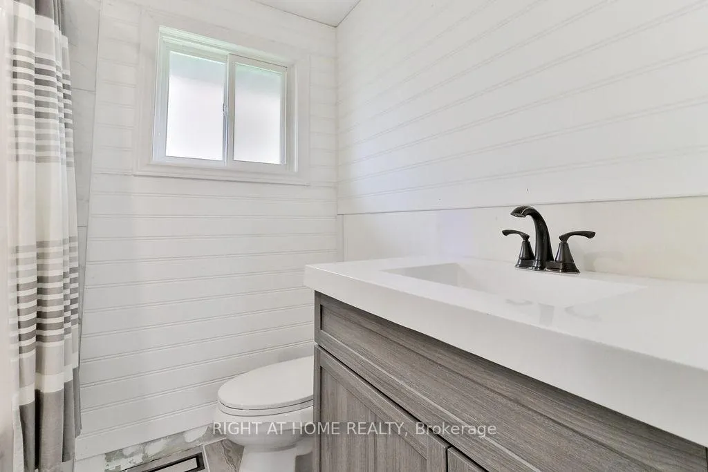 Photo 15 of 5 Prince Paul Crescent, St. Catharines, Lakeport — HOMEH