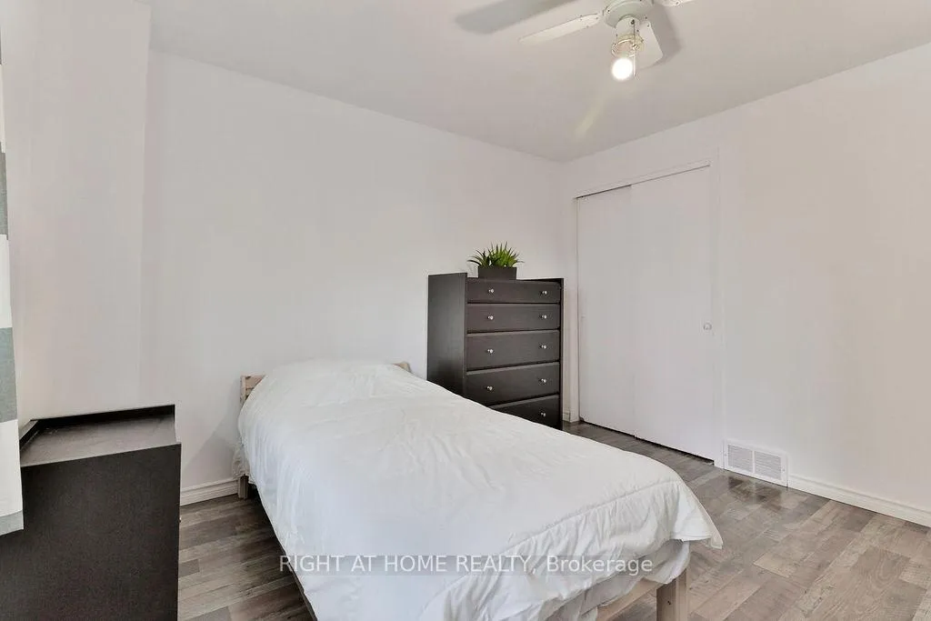 Photo 18 of 5 Prince Paul Crescent, St. Catharines, Lakeport — HOMEH
