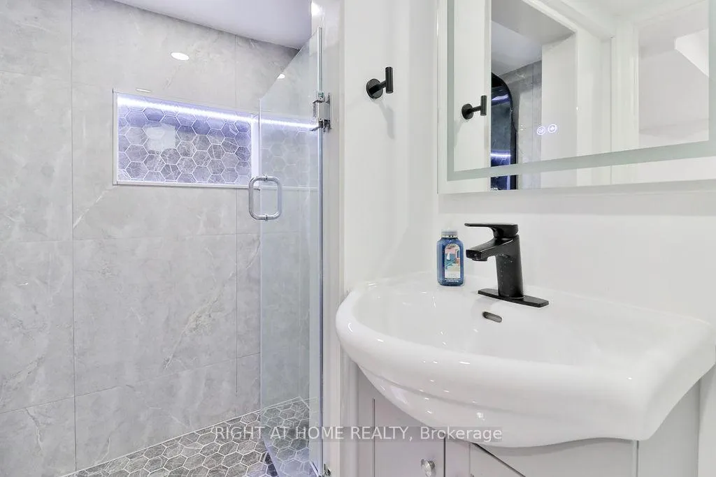 Photo 26 of 5 Prince Paul Crescent, St. Catharines, Lakeport — HOMEH