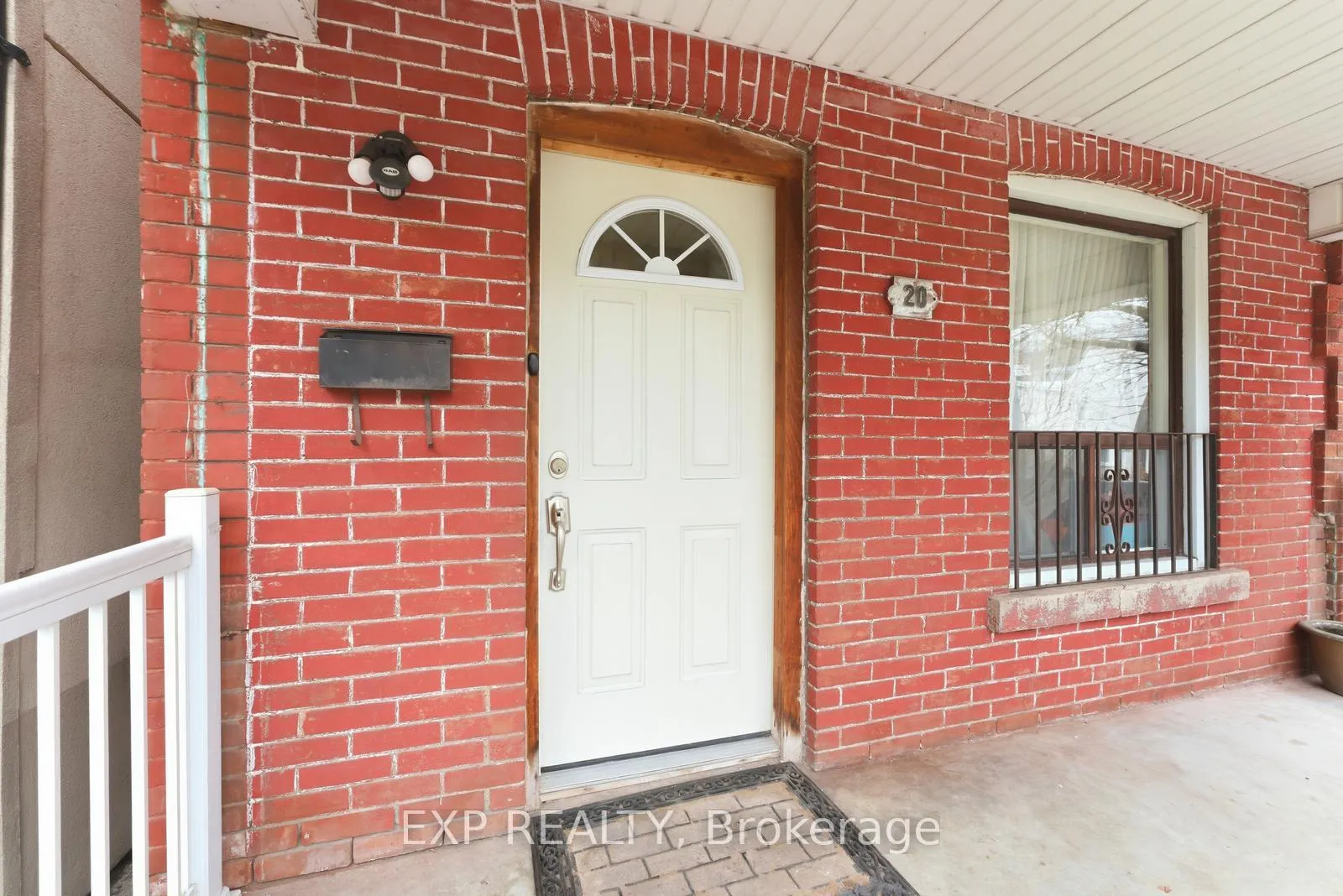 Photo 3 of 20 Muir Avenue, Toronto, Dufferin Grove — HOMEH