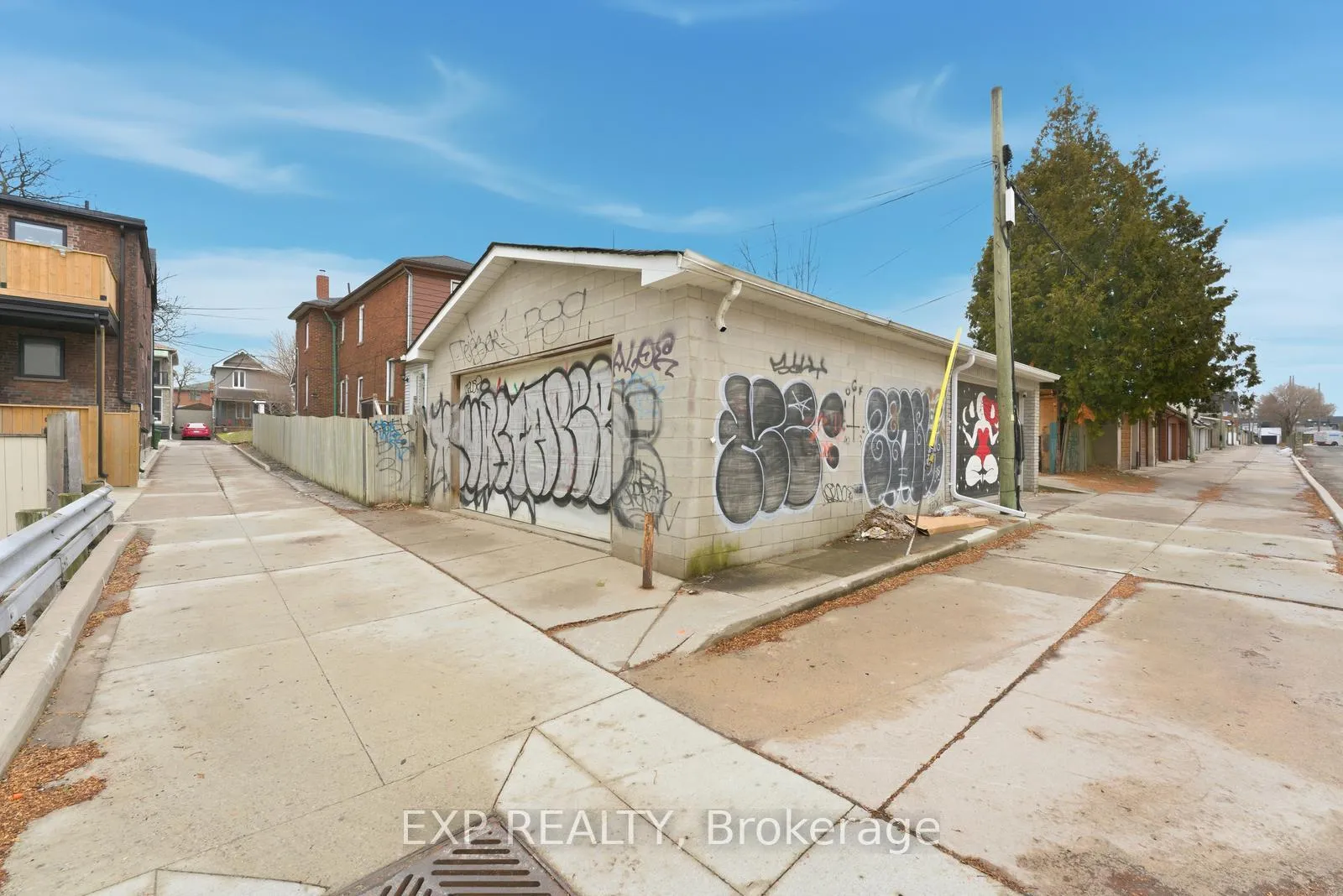 Photo 22 of 20 Muir Avenue, Toronto, Dufferin Grove — HOMEH