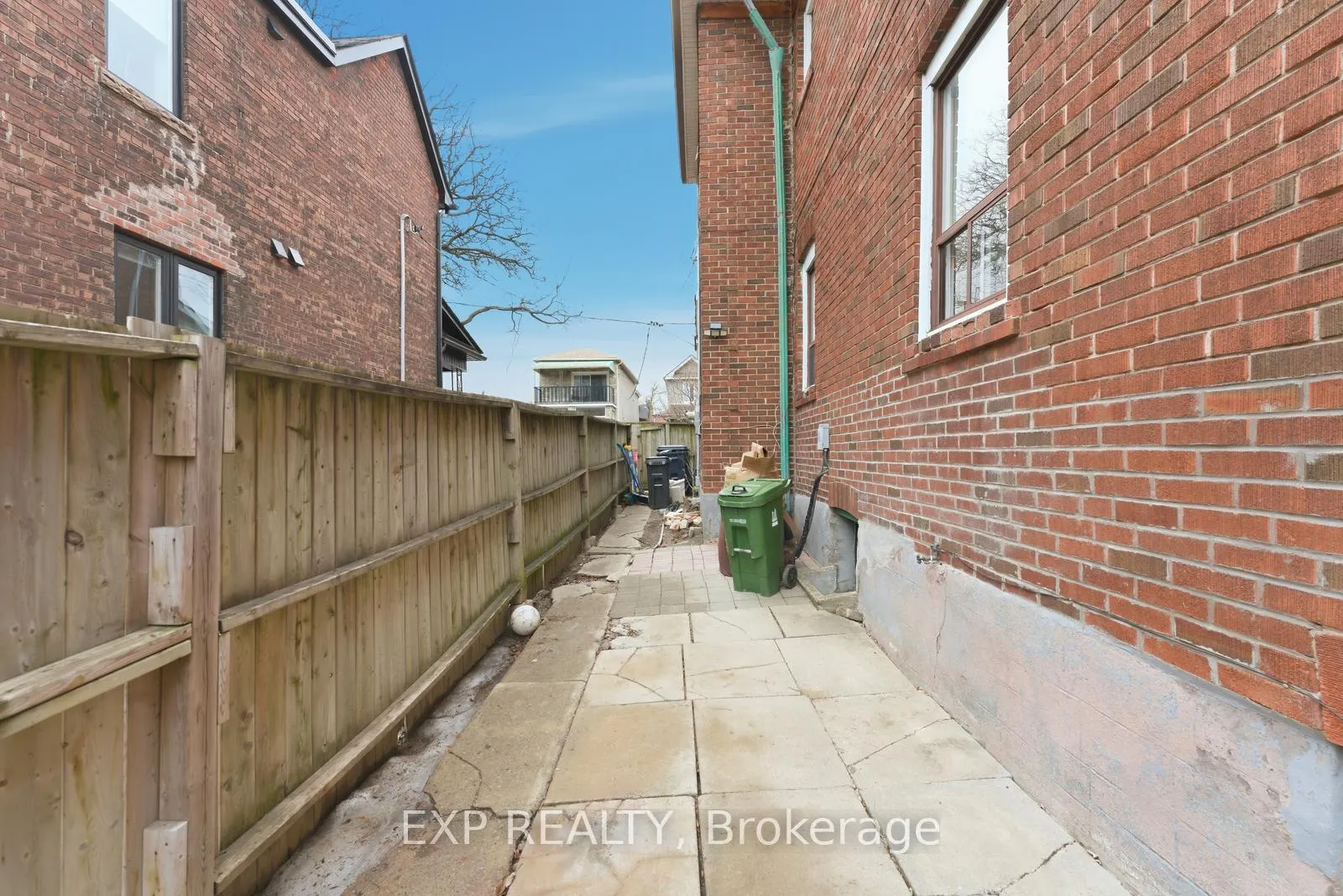 Photo 24 of 20 Muir Avenue, Toronto, Dufferin Grove — HOMEH