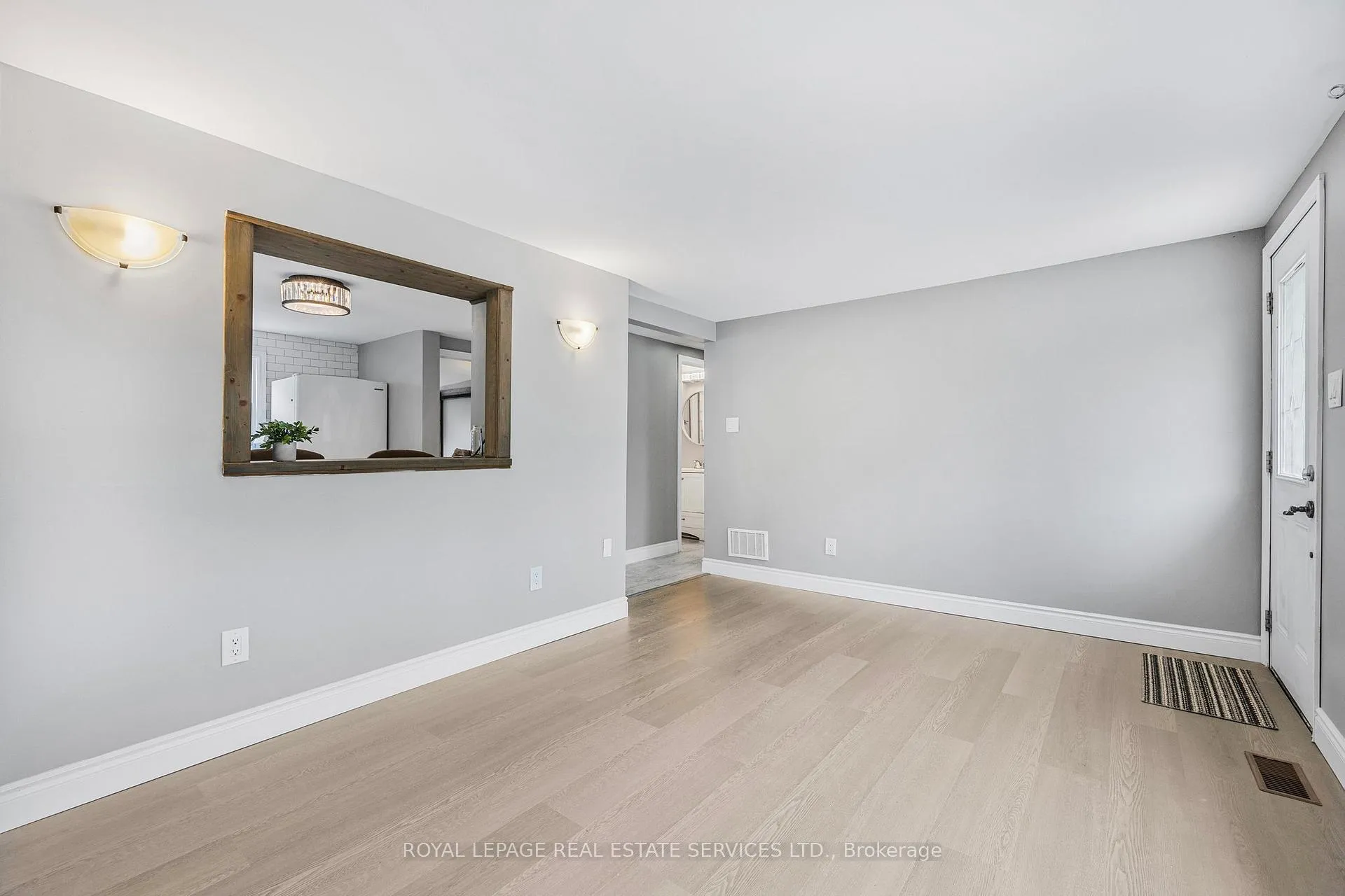 Photo 10 of 7 67TH Street N, Wasaga Beach — HOMEH