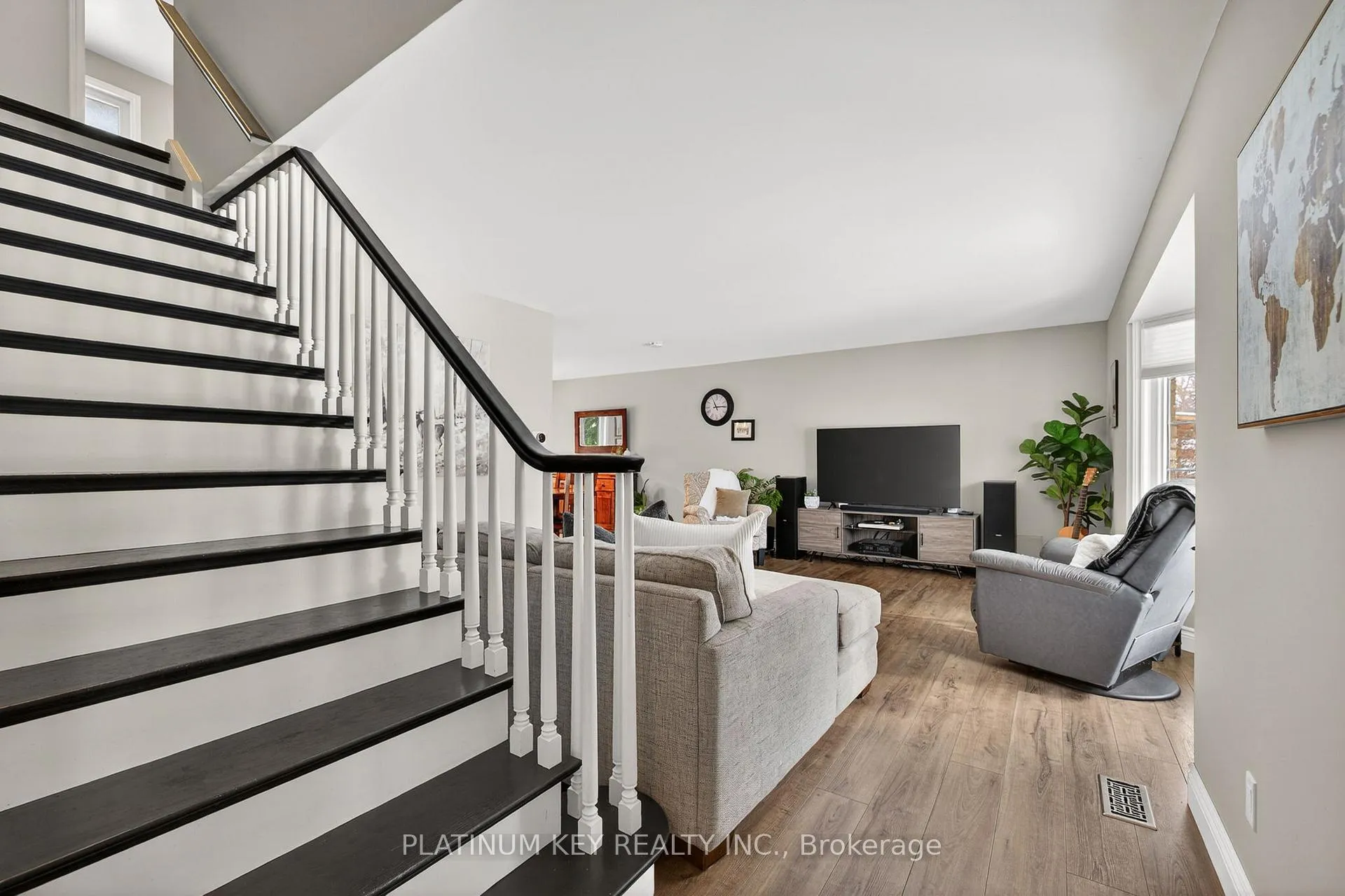 Photo 5 of 65 Wellington Street, Middlesex Centre, Delaware Town — HOMEH