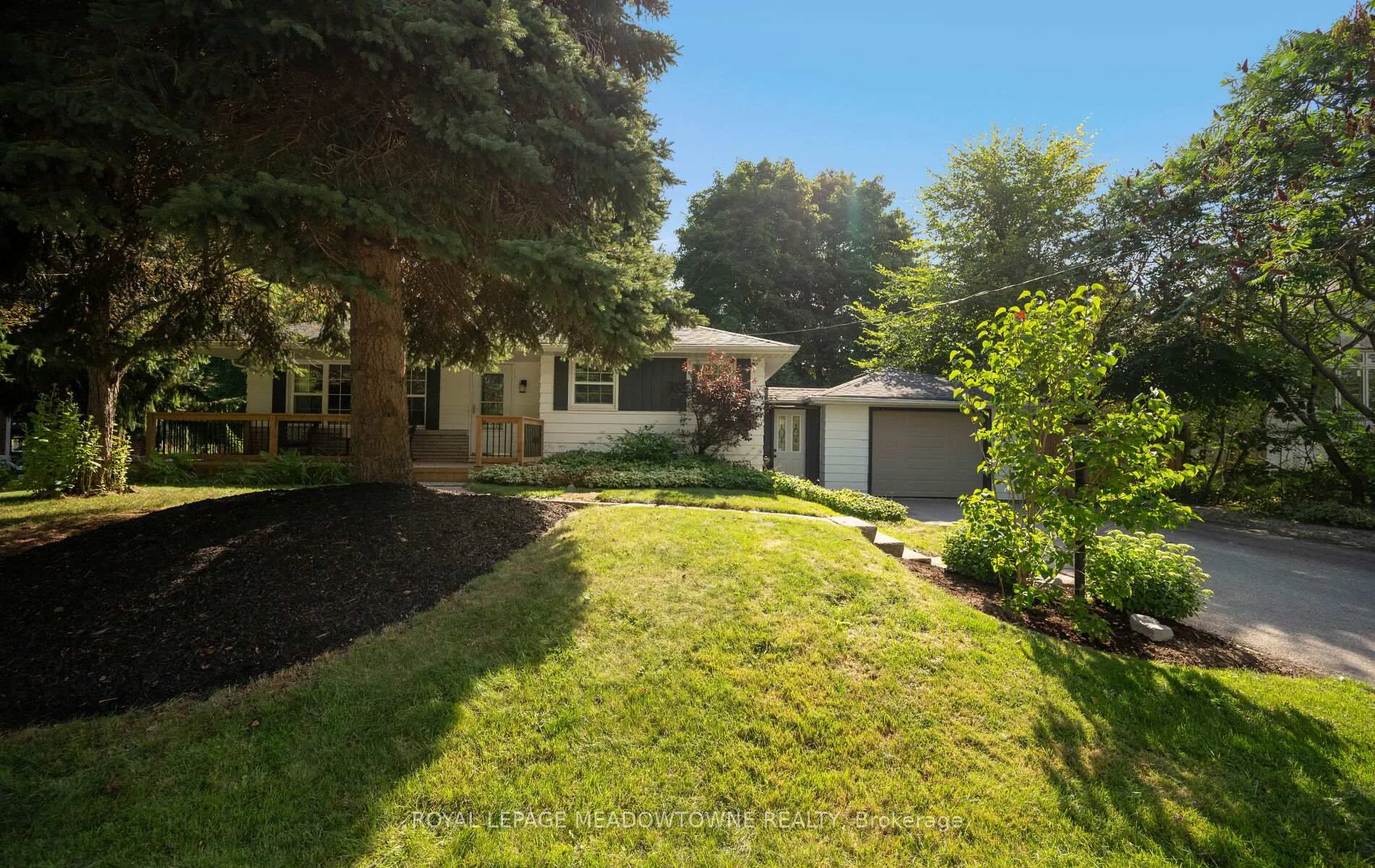 Photo 6 of 10182 Tenth Line N, Halton Hills, Georgetown — HOMEH