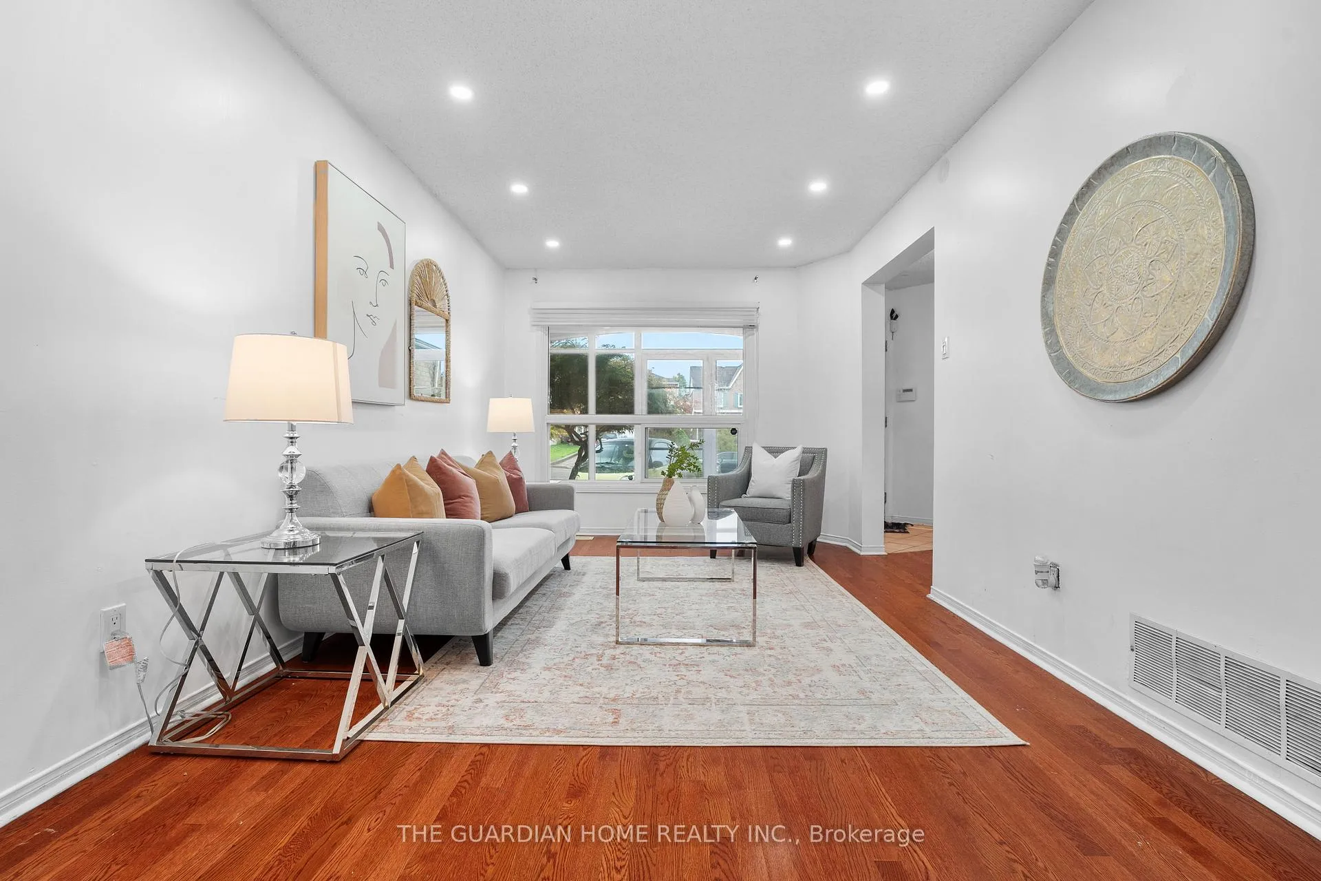 Photo 6 of 40 Parkins Drive, Ajax, Central — HOMEH