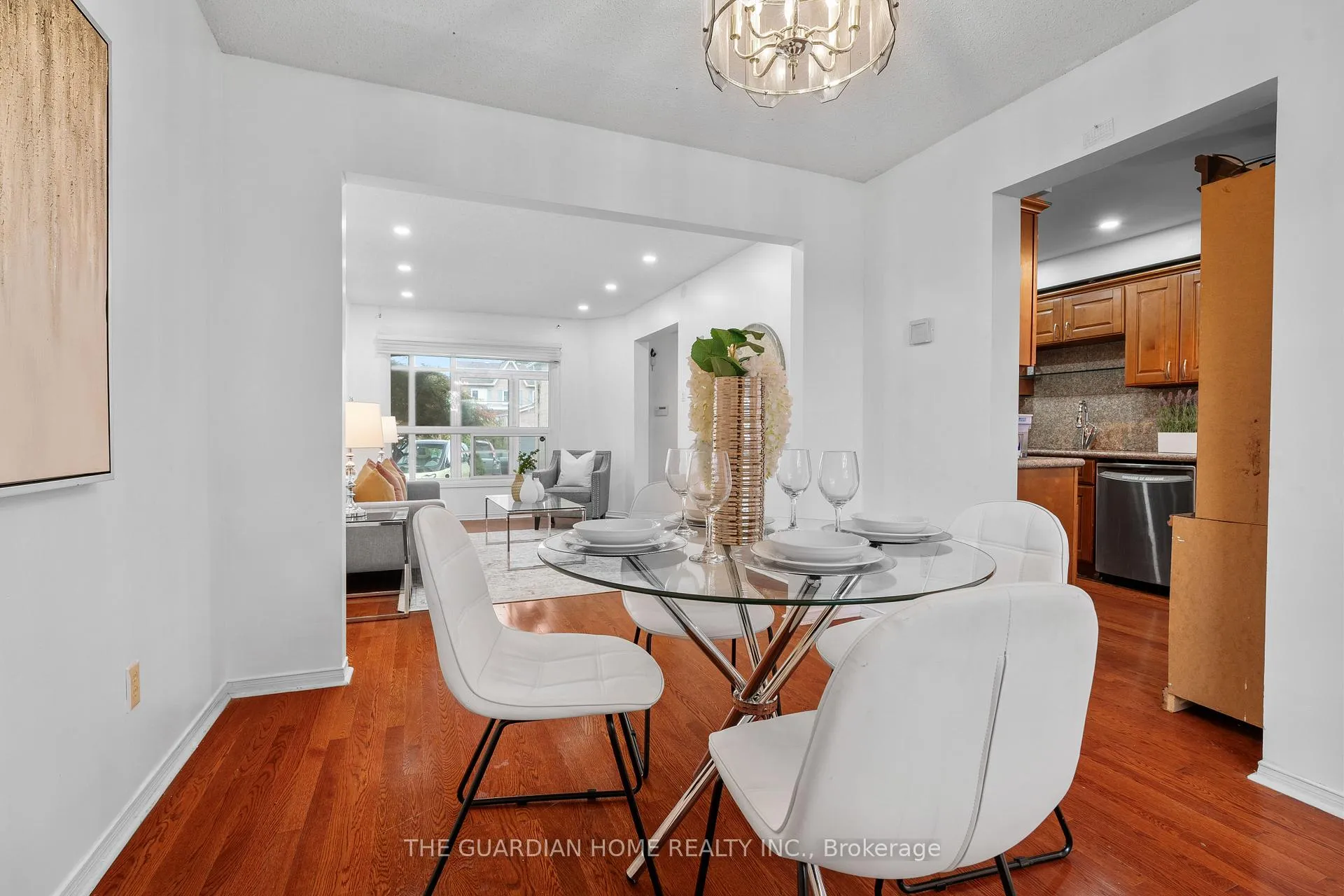 Photo 9 of 40 Parkins Drive, Ajax, Central — HOMEH