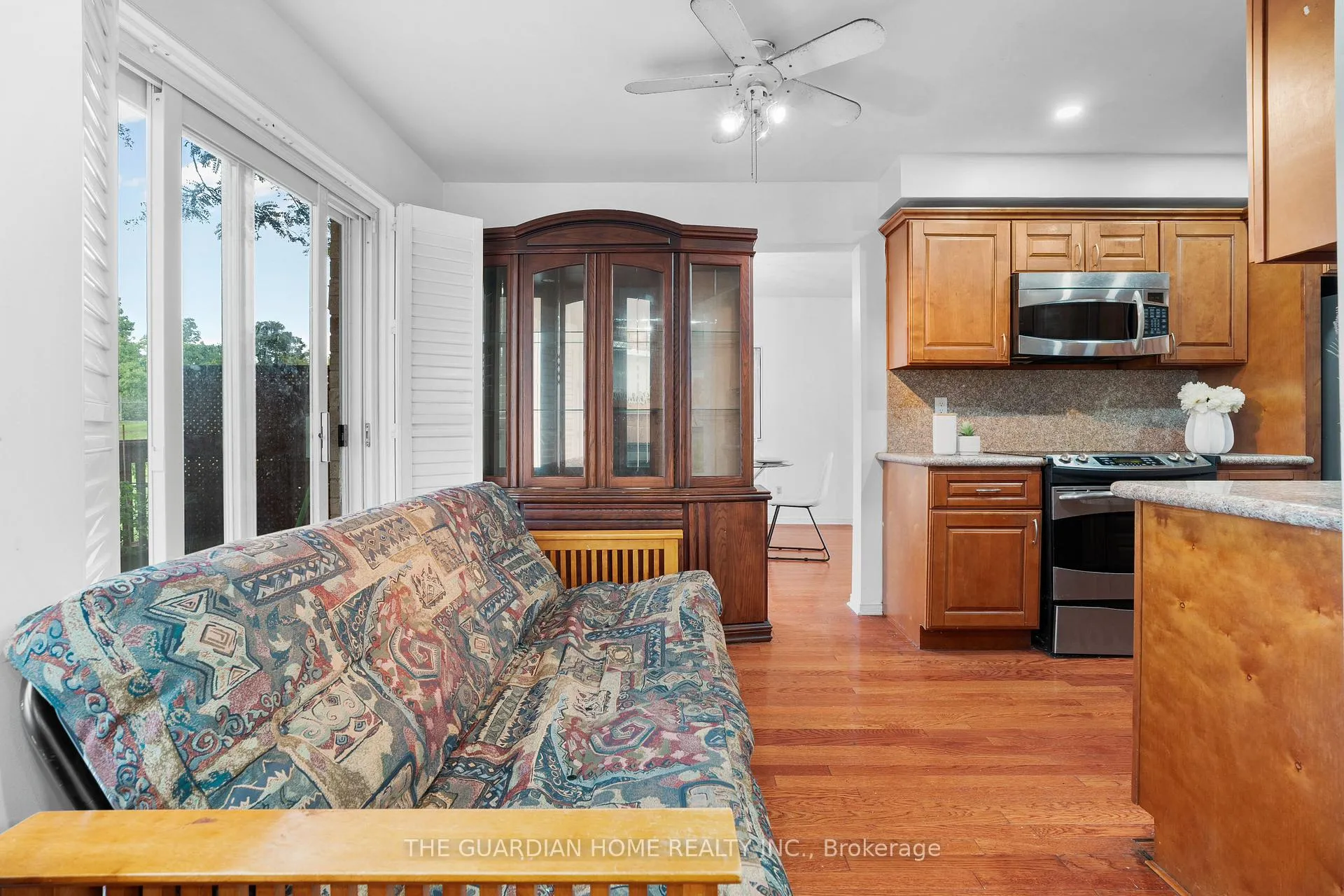 Photo 15 of 40 Parkins Drive, Ajax, Central — HOMEH