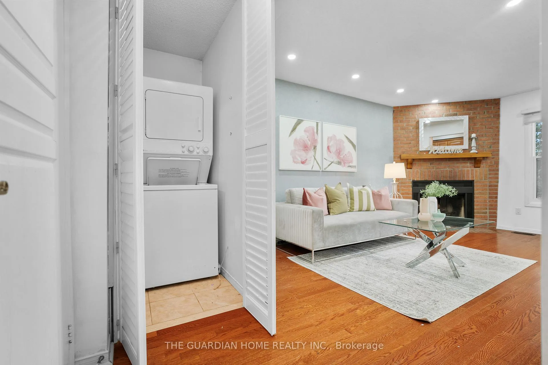 Photo 19 of 40 Parkins Drive, Ajax, Central — HOMEH