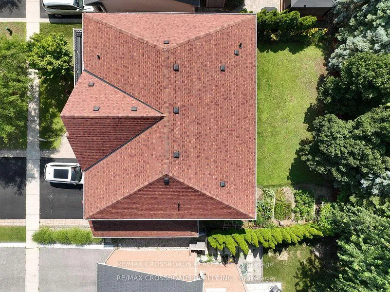 Photo 3 of 2021 Solar Place, Oshawa, Windfields — HOMEH