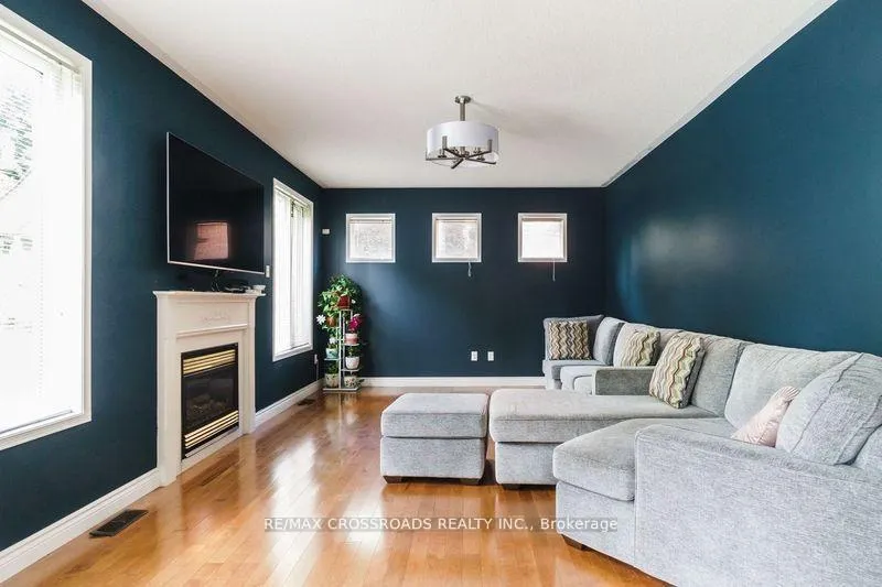 Photo 6 of 2021 Solar Place, Oshawa, Windfields — HOMEH