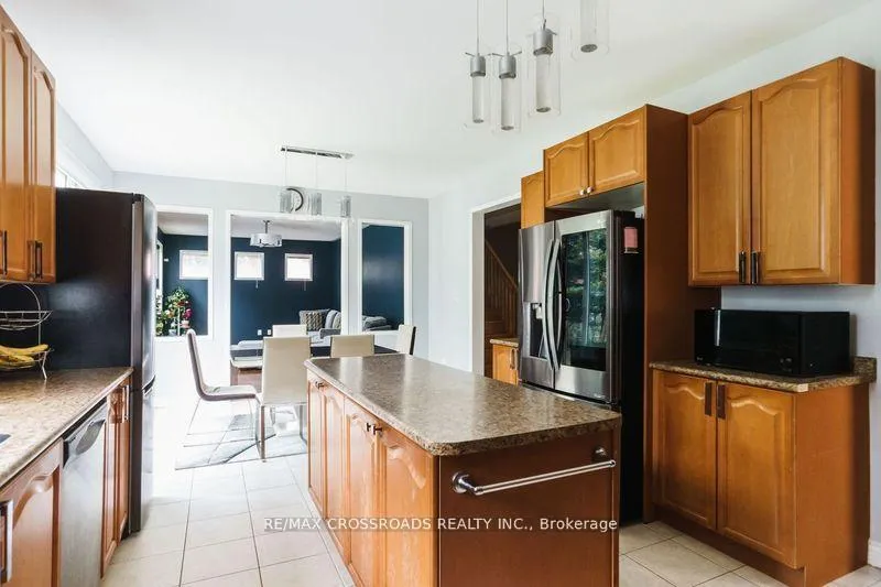Photo 9 of 2021 Solar Place, Oshawa, Windfields — HOMEH