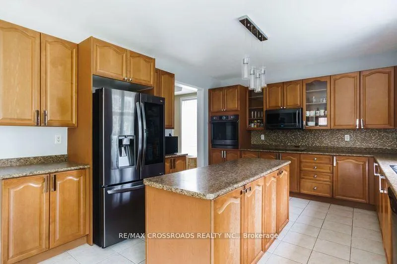 Photo 10 of 2021 Solar Place, Oshawa, Windfields — HOMEH