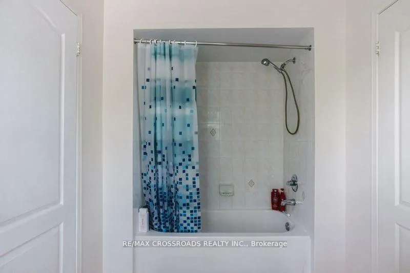 Photo 27 of 2021 Solar Place, Oshawa, Windfields — HOMEH